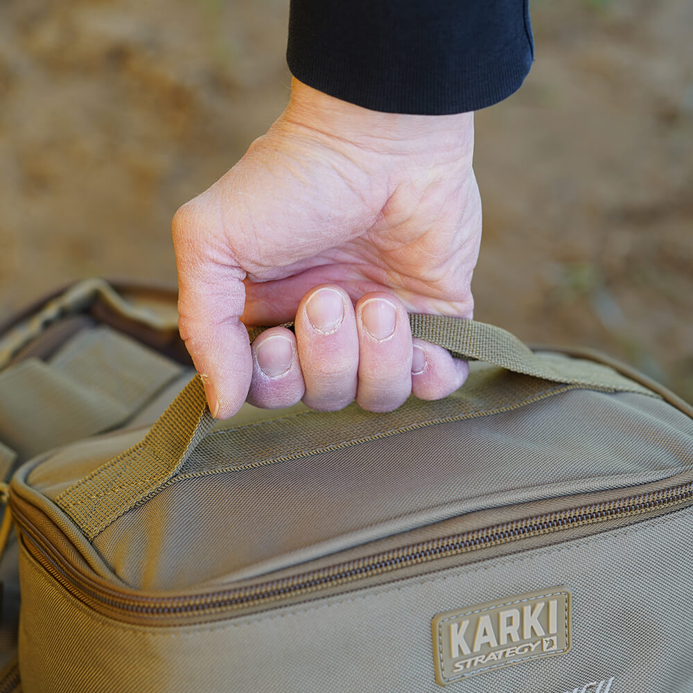 Key_Features_Strategy_Karki_Tackle_Pouch_02